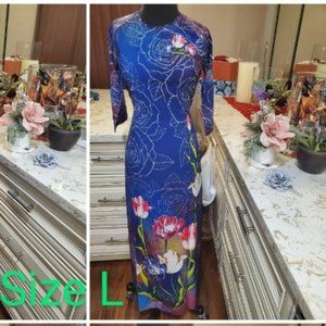 Traditional Vietnamese dress (ao dai)
